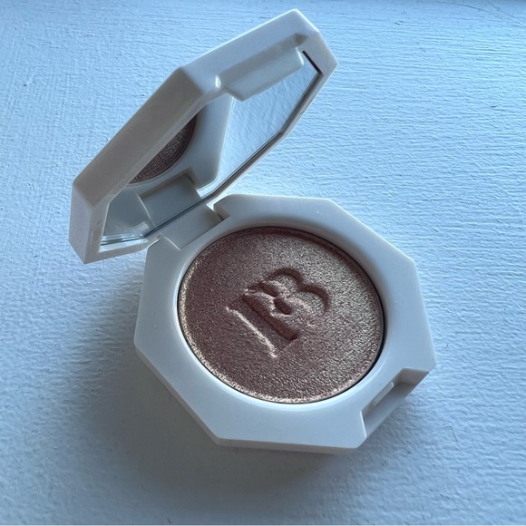 Fenty Beauty Killawatt Highlighter Hustla Baby - Picture 5 of 8
